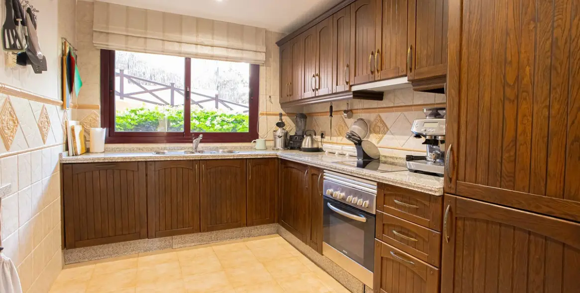 Sale of ground floor apartment in Bel Air 9