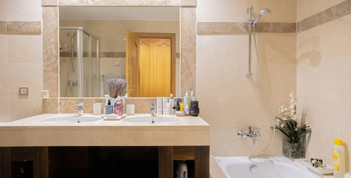 Sale of ground floor apartment in Bel Air 16