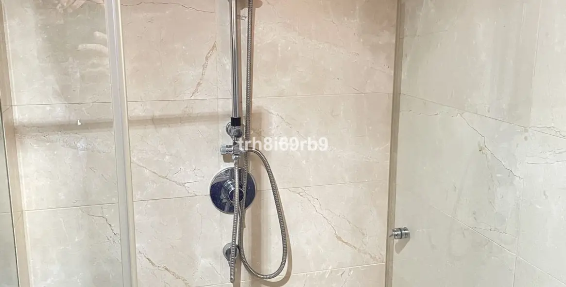 Sale of middle floor apartment in Bel Air 16