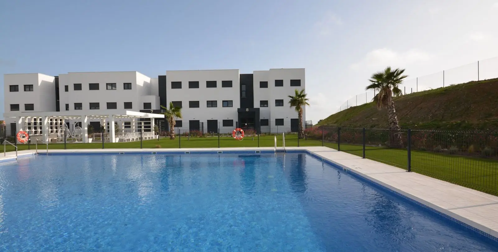 Продажа апартаментов на первом этаже в Estepona 18