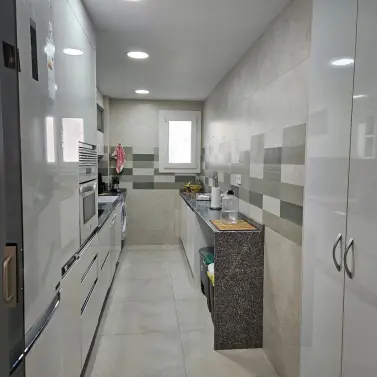 Sale of middle floor apartment in Fuengirola