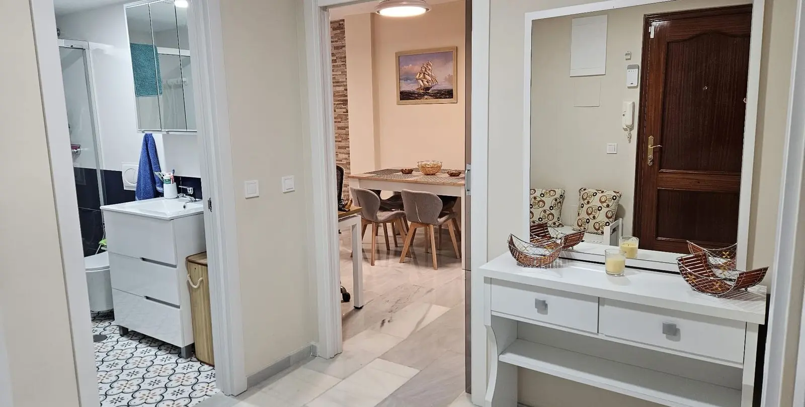Venta de apartamento en planta media en Fuengirola 5