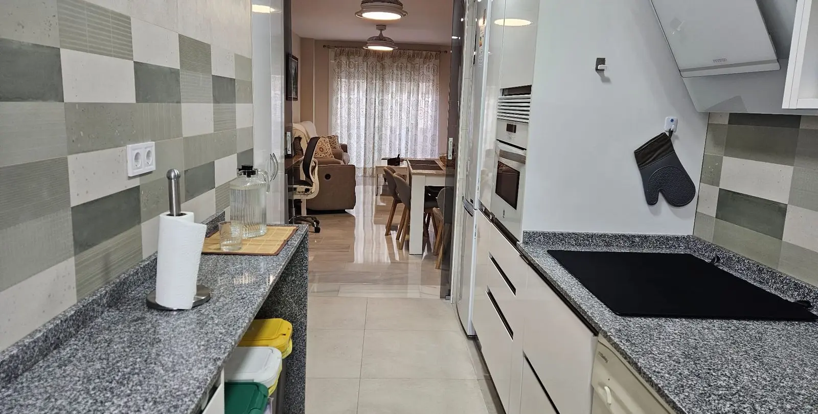 Venta de apartamento en planta media en Fuengirola 7