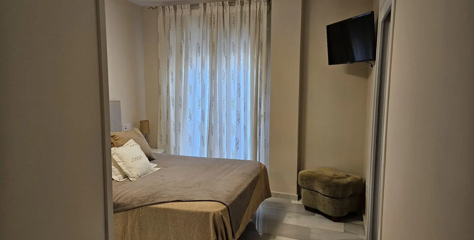 Venta de apartamento en planta media en Fuengirola 16