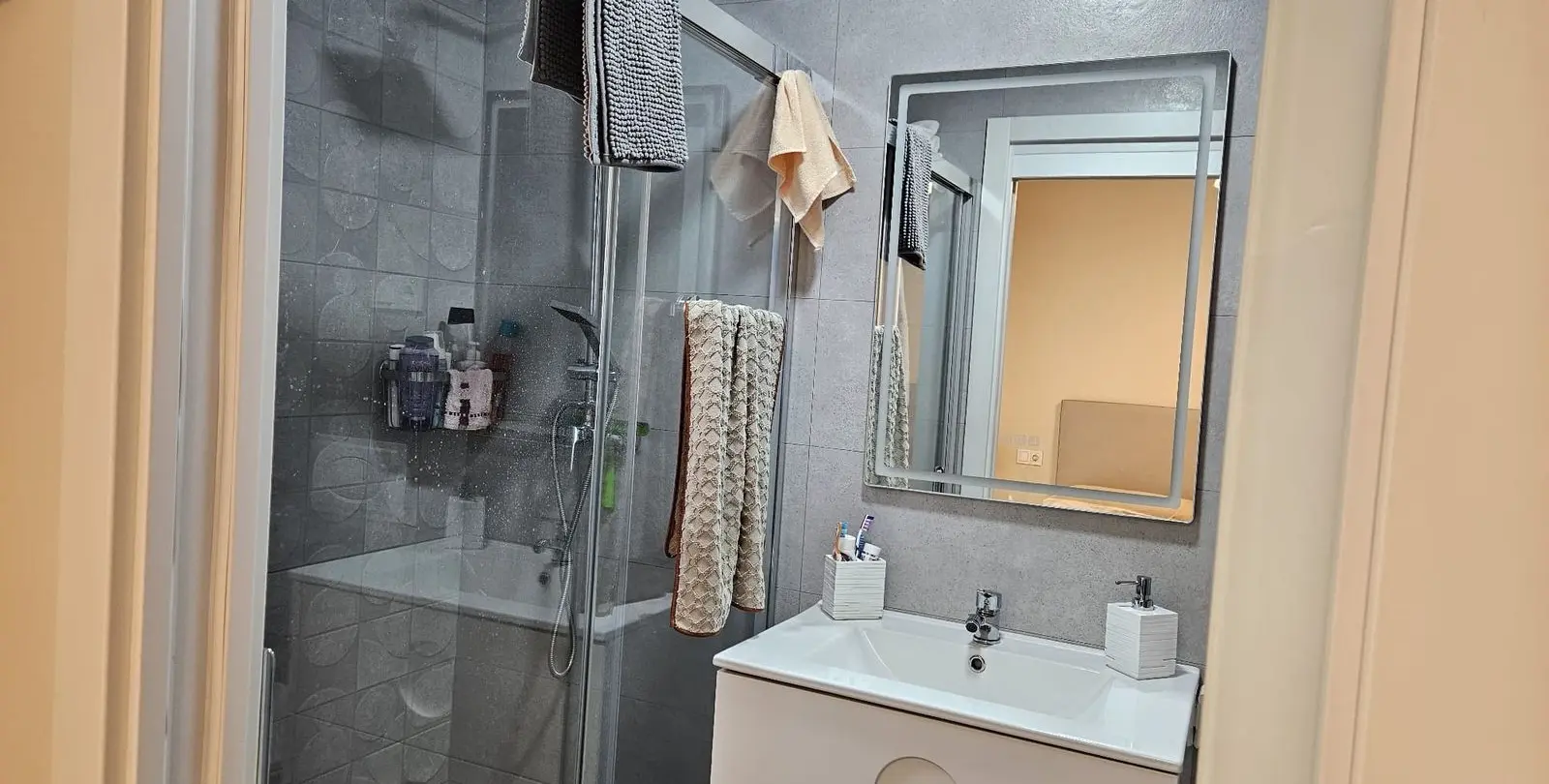 Venta de apartamento en planta media en Fuengirola 20