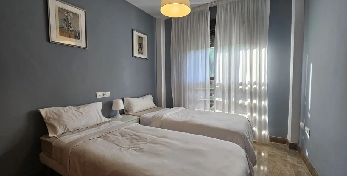 Venta de ático en Selwo 14