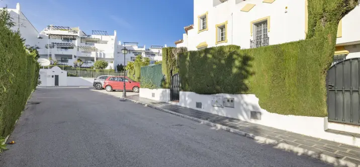 Sale of townhouse in Bel Air 1