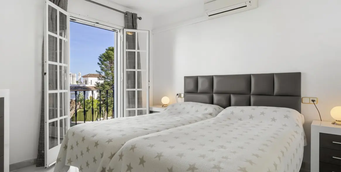 Продажа таунхауса в Bel Air 21