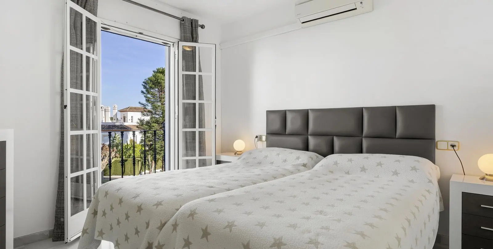 Venta de adosado en Bel Air 21