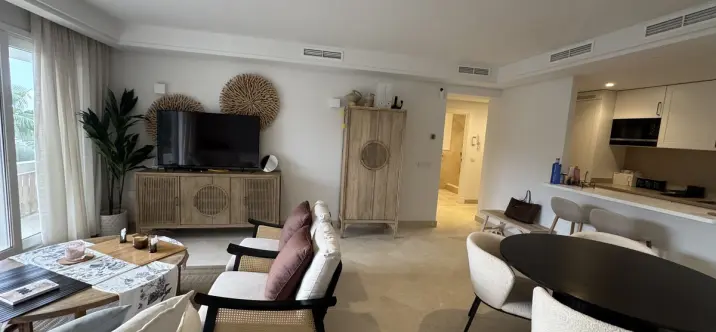 Sale of ground floor apartment in Aloha 3