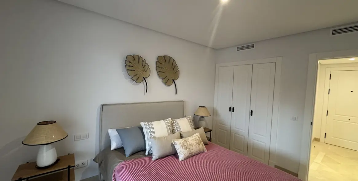 Sale of ground floor apartment in Aloha 15