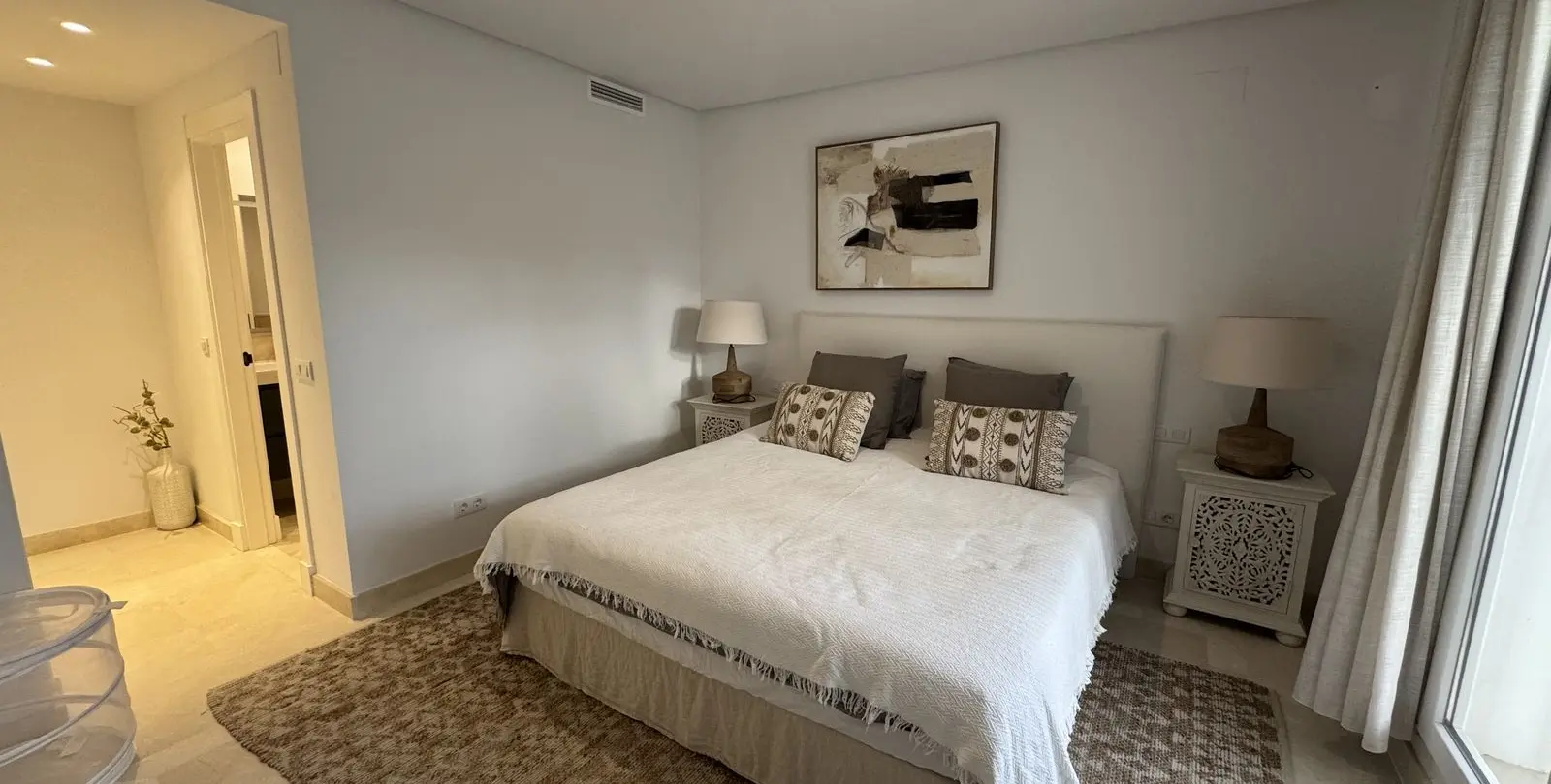 Venta de apartamento en planta baja en Aloha 3
