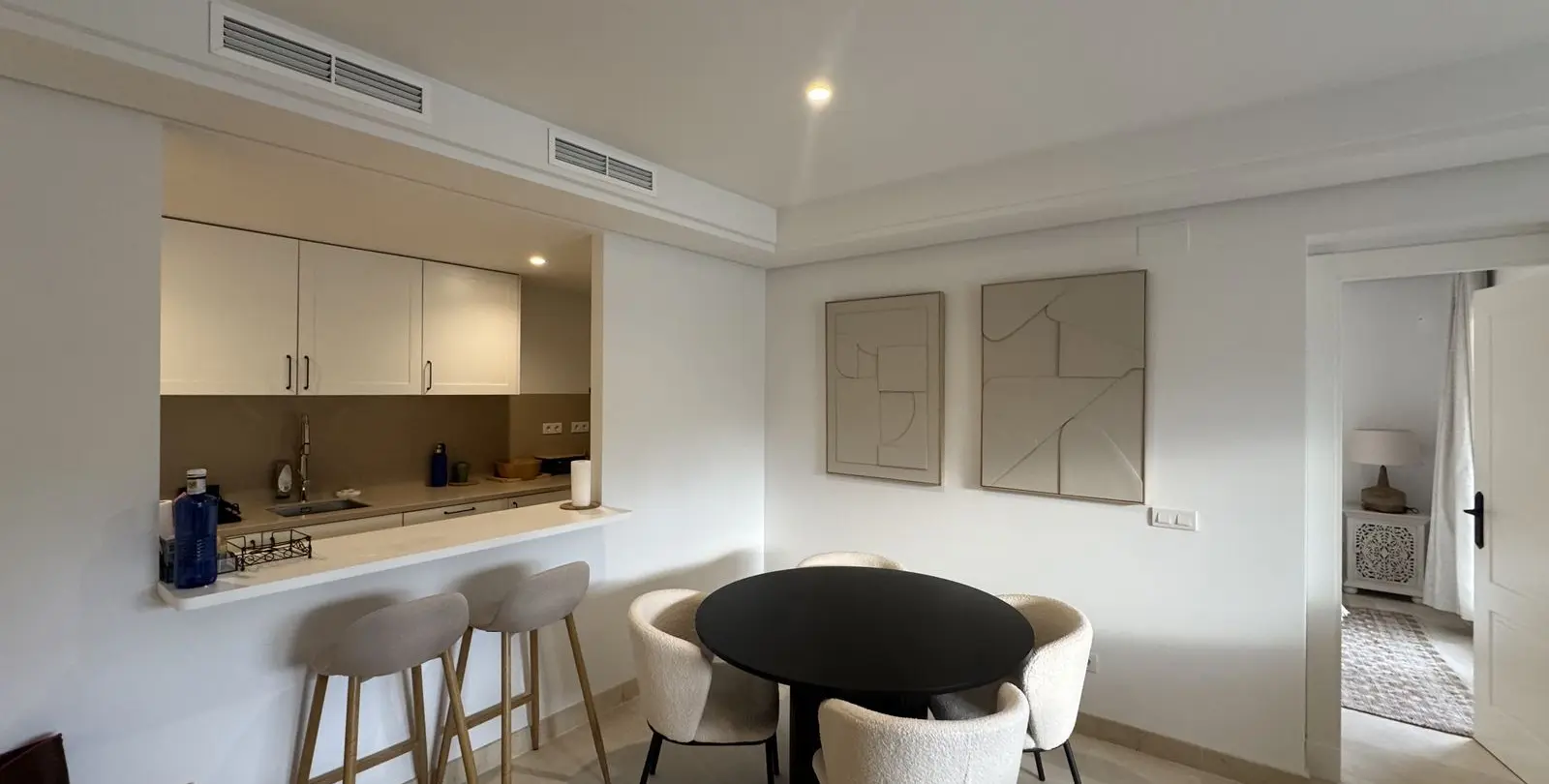 Venta de apartamento en planta baja en Aloha 7