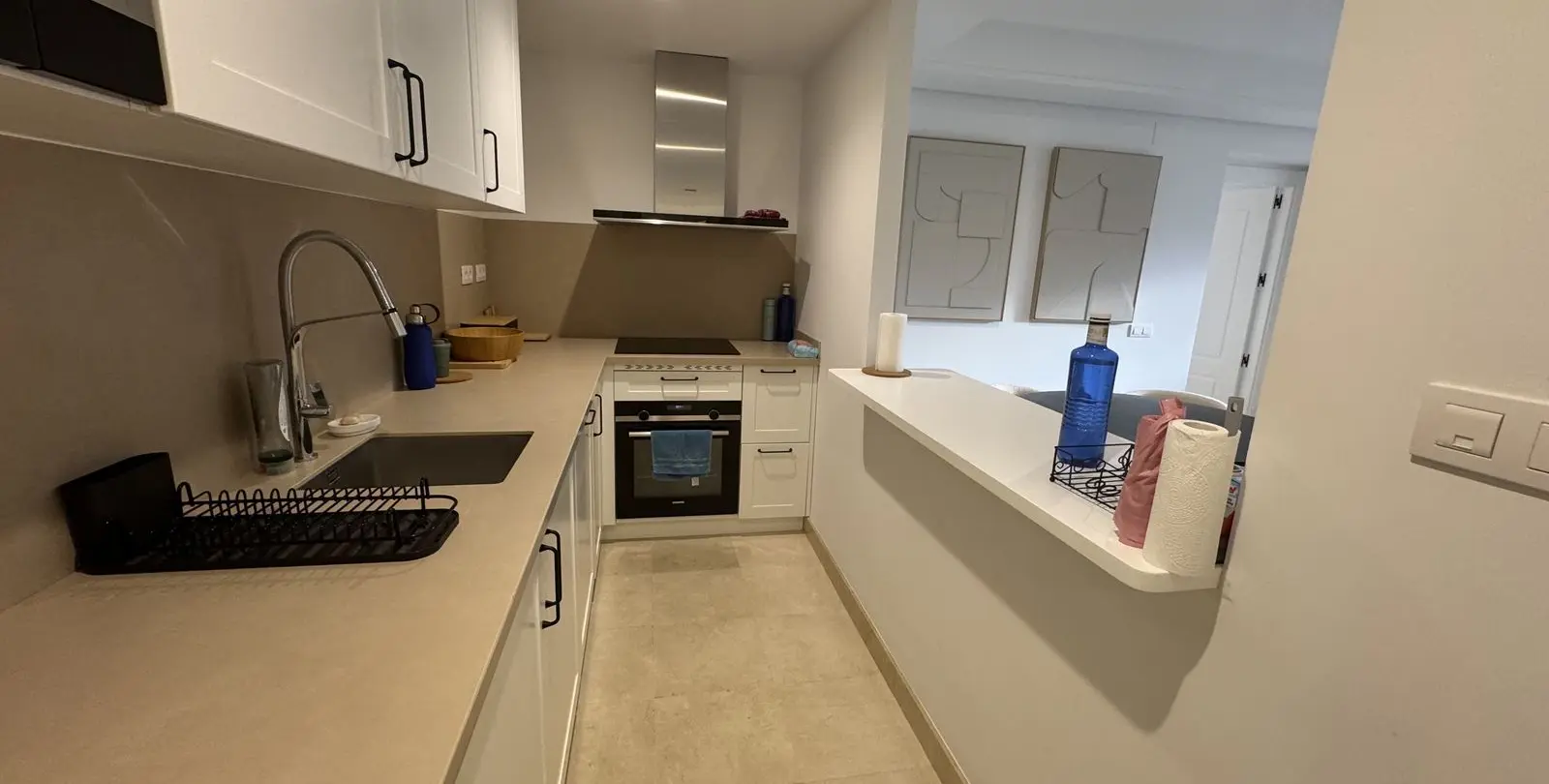 Venta de apartamento en planta baja en Aloha 9