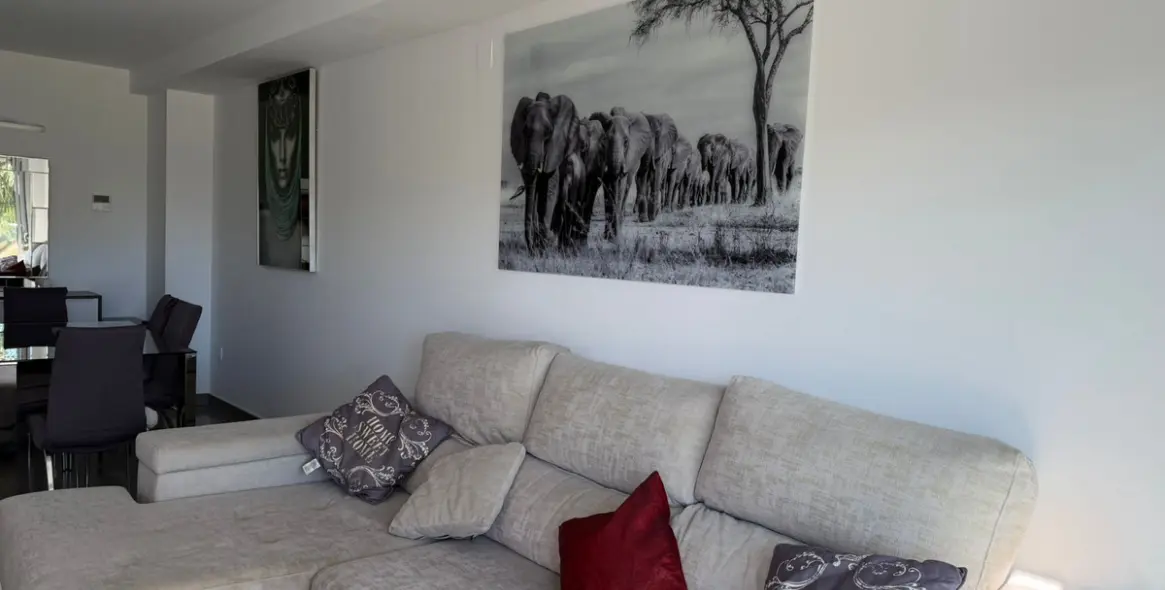 Продажа апартаментов на среднем этаже в Estepona 7