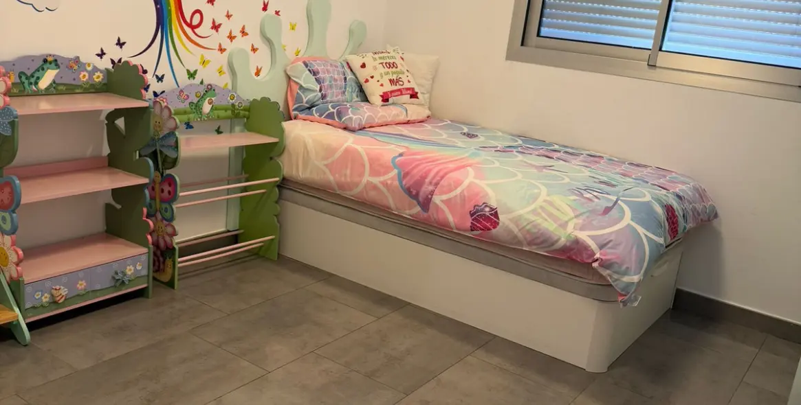 Продажа апартаментов на среднем этаже в Estepona 13