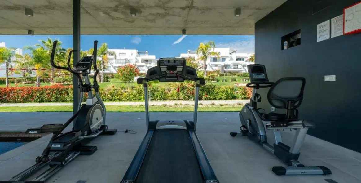 Продажа апартаментов на среднем этаже в Estepona 18