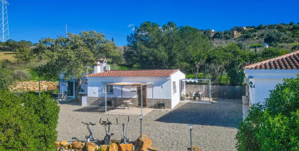 Sale of detached villa in Alora 6