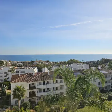 Sale of middle floor apartment in Miraflores