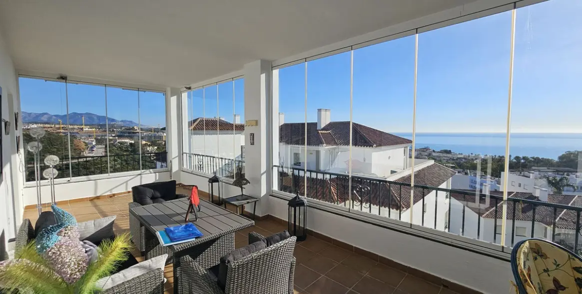 Sale of middle floor apartment in Miraflores 2