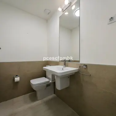 Продажа двухуровневого пентхауса в Estepona