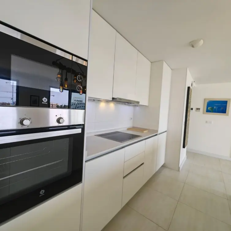 Venta de ático dúplex en Estepona