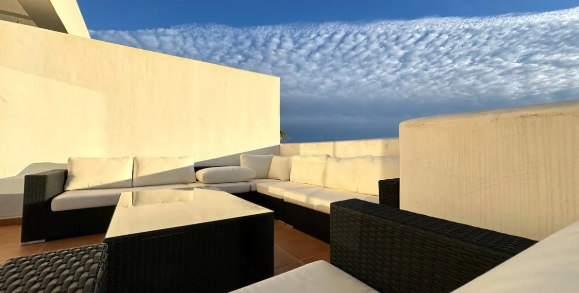 Продажа пентхауса в Estepona 18