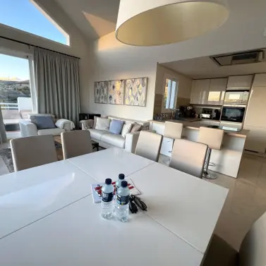 Sale of penthouse in Estepona