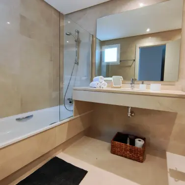 Sale of penthouse in Estepona