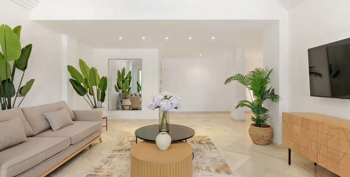 Продажа апартаментов на среднем этаже в Nueva Andalucía 3