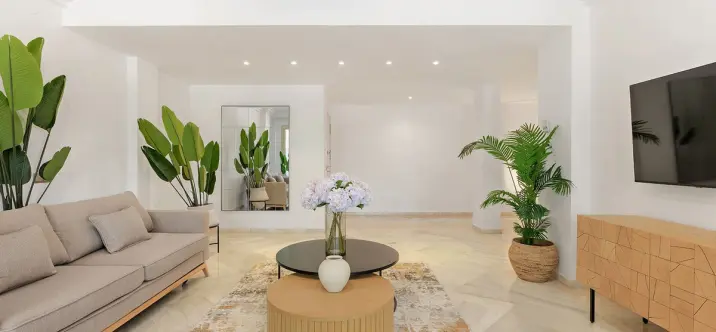 Sale of middle floor apartment in Nueva Andalucía 2