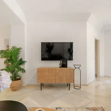 Sale of middle floor apartment in Nueva Andalucía