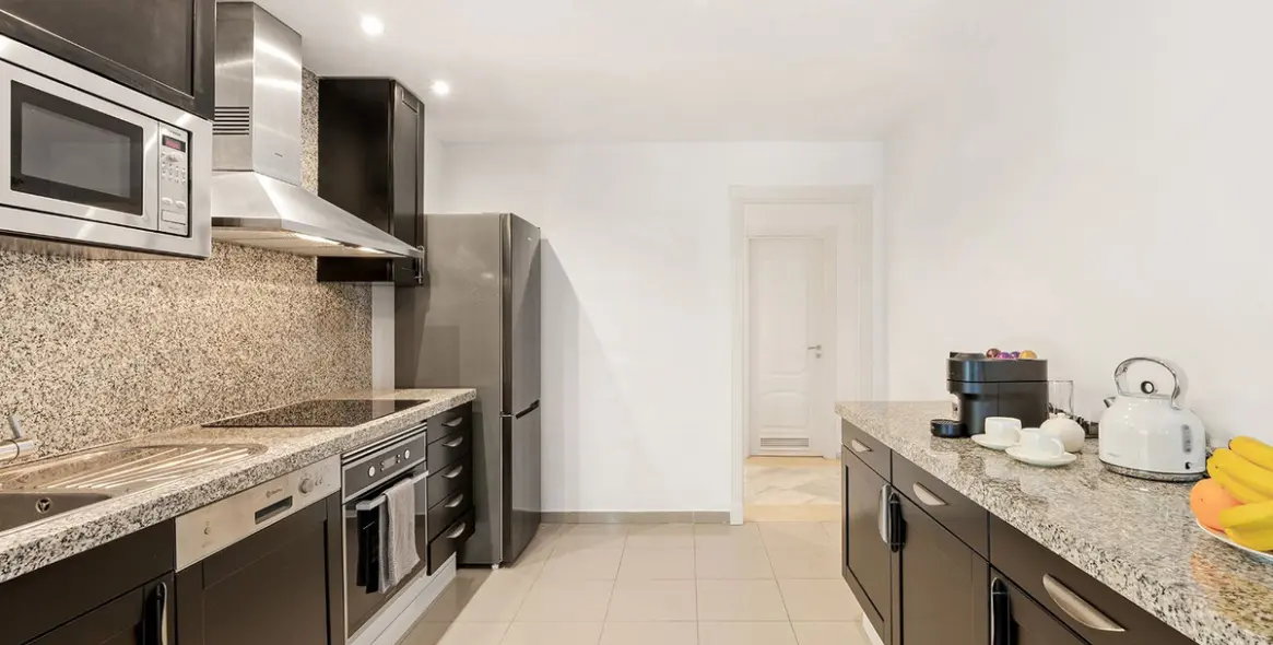 Продажа апартаментов на среднем этаже в Nueva Andalucía 7