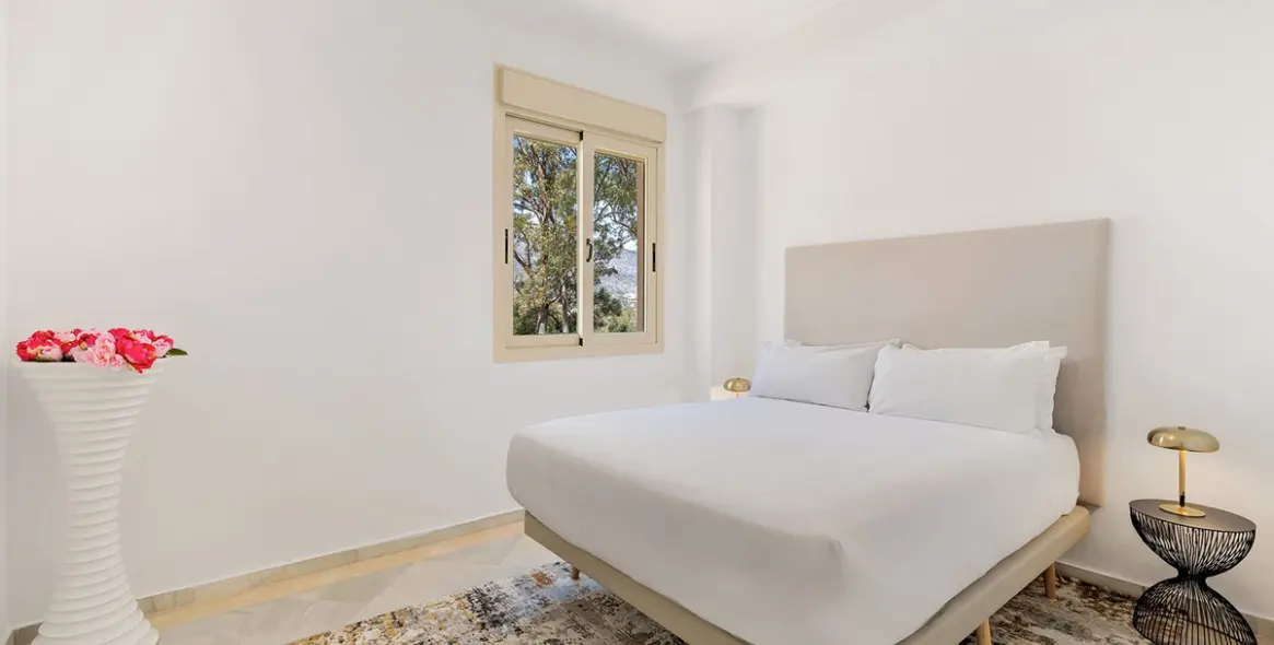 Продажа апартаментов на среднем этаже в Nueva Andalucía 11