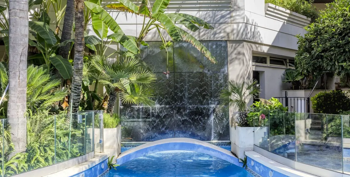 Продажа апартаментов на среднем этаже в Nueva Andalucía 18