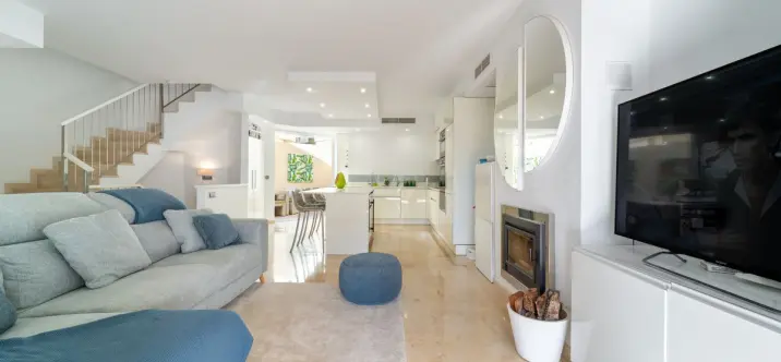 Sale of semi-detached house in Costabella 2