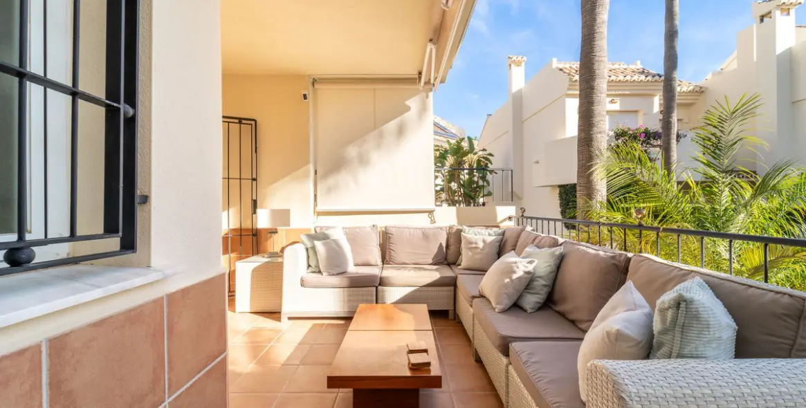 Sale of semi-detached house in Costabella 4