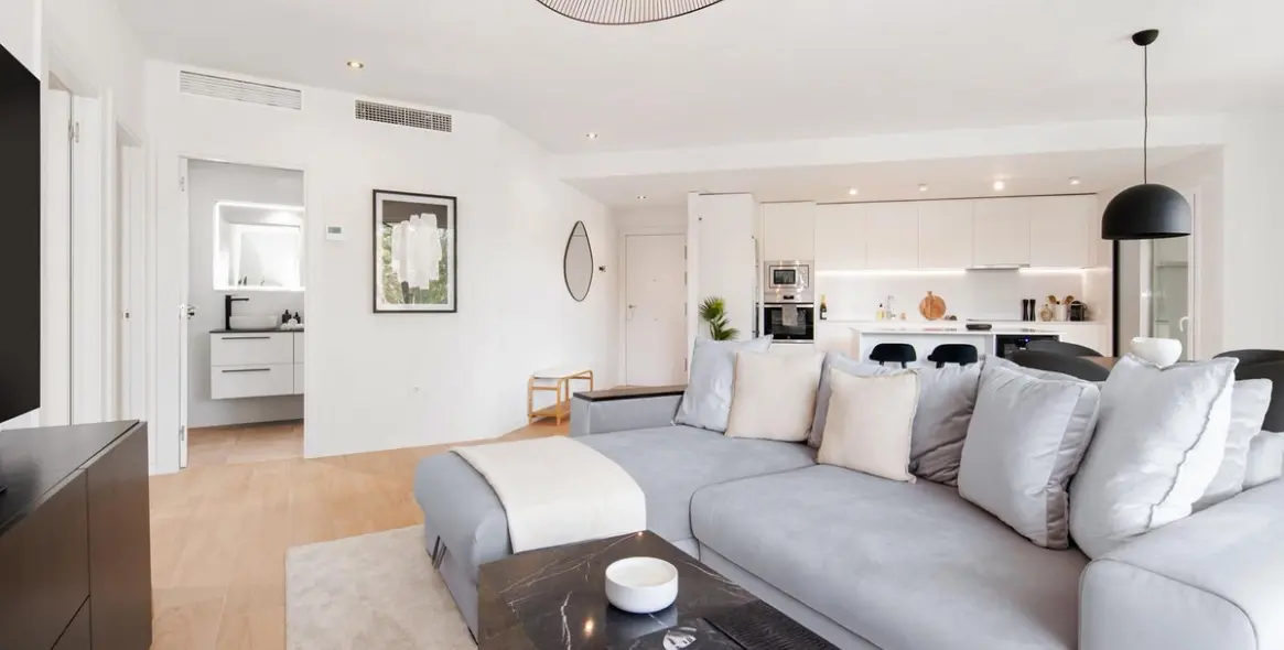 Продажа апартаментов на среднем этаже в La Campana 4