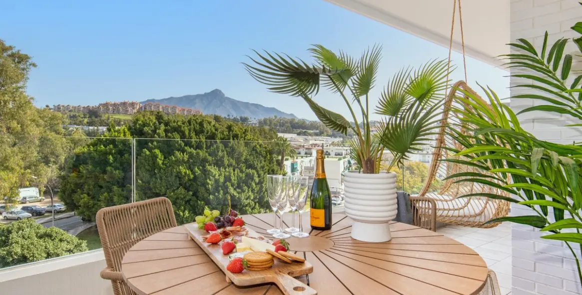 Продажа апартаментов на среднем этаже в La Campana 11