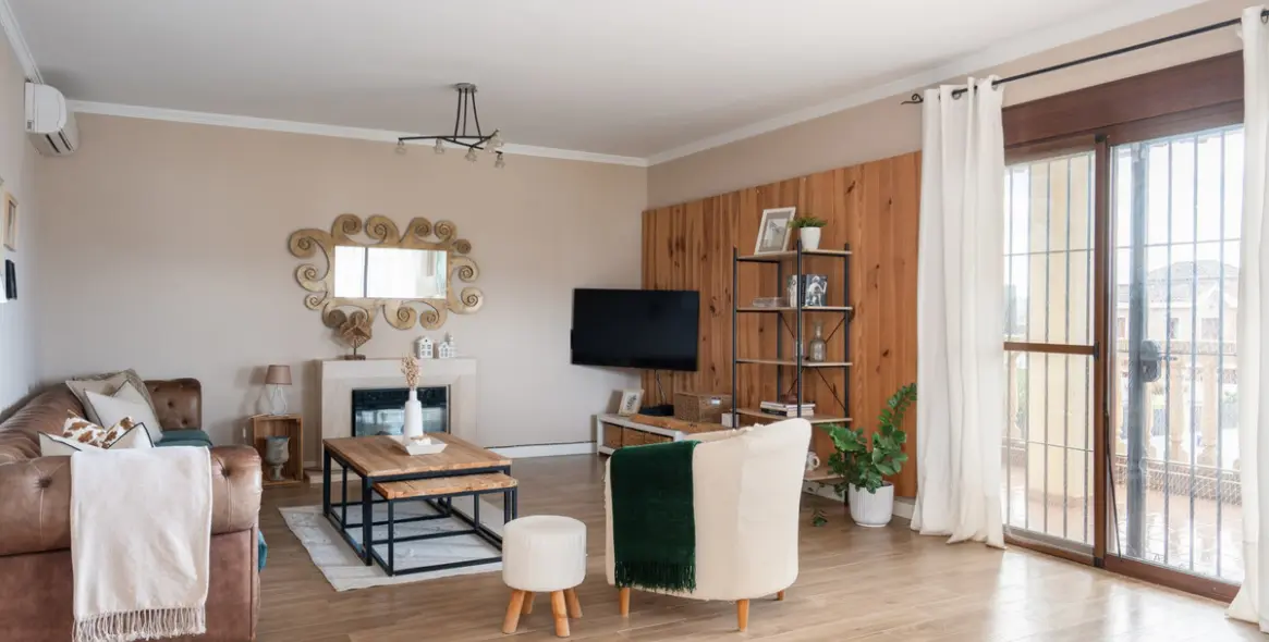 Sale of detached villa in Sierrezuela 1