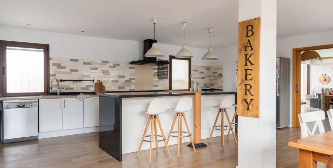 Sale of detached villa in Sierrezuela 6