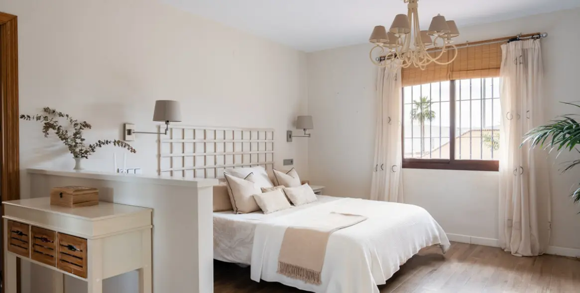 Sale of detached villa in Sierrezuela 12