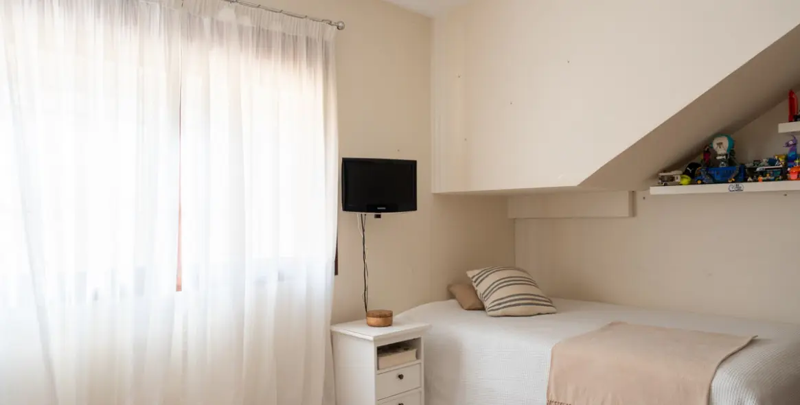 Sale of detached villa in Sierrezuela 19