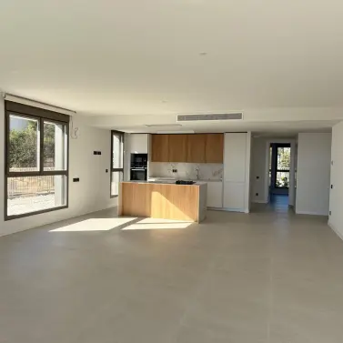 Venta de apartamento en planta baja en New Golden Mile