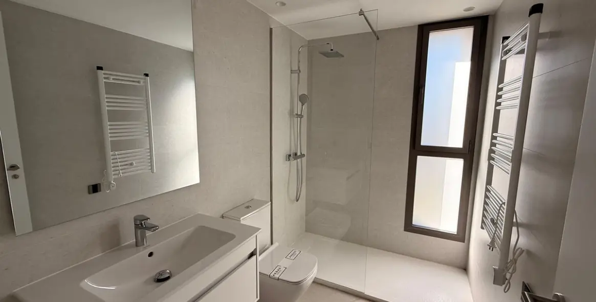 Sale of ground floor apartment in New Golden Mile 13