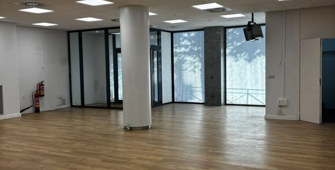 Long-term rent of office in Marbella 14