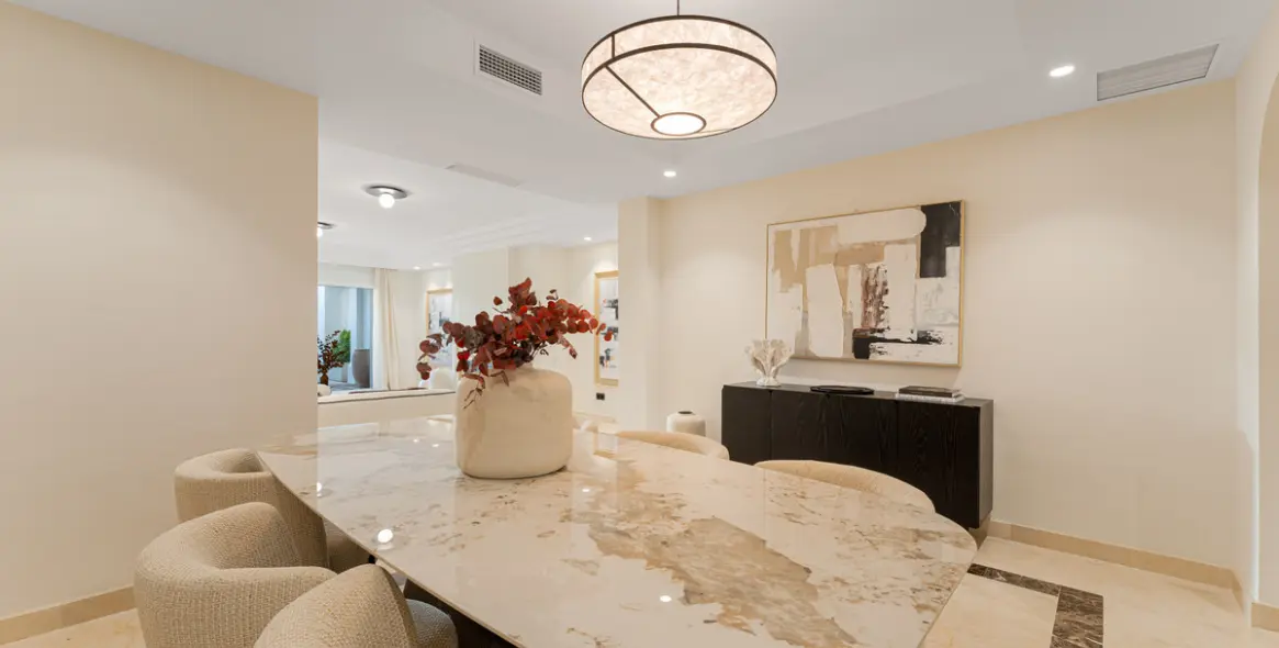 Sale of ground floor apartment in Sierra Blanca 6