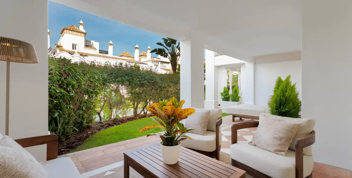 Sale of ground floor apartment in Sierra Blanca 13