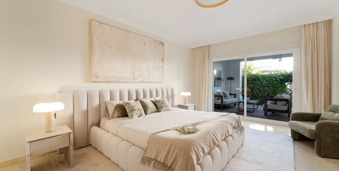 Sale of ground floor apartment in Sierra Blanca 18
