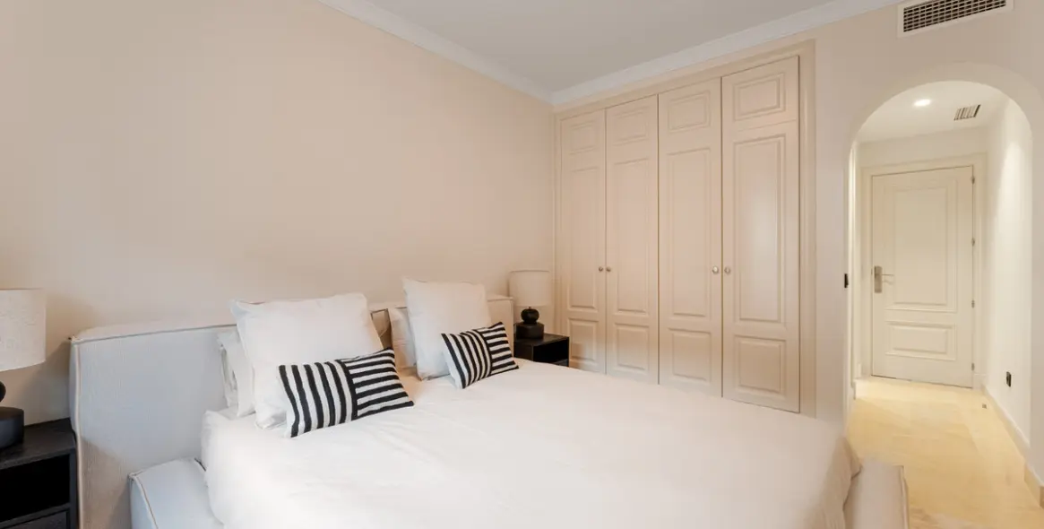 Sale of ground floor apartment in Sierra Blanca 26